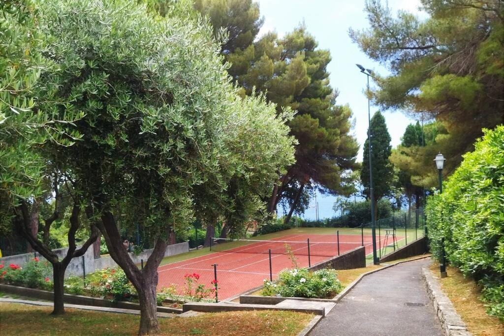 Appartamento Casaviva - Beautiful Bilo With Shared Pool In Genova Nervi Esterno foto
